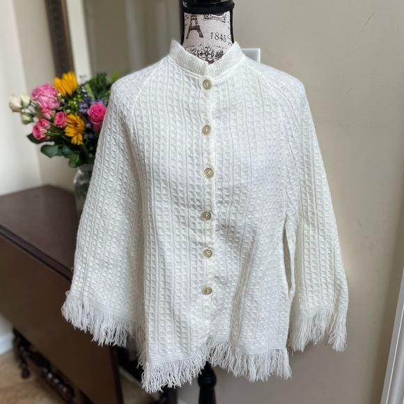 Vintage Ivory Sweater Cape - Picture 1 of 6